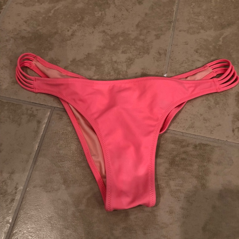 Victoria’s Secret Bikini Bottom - Medium